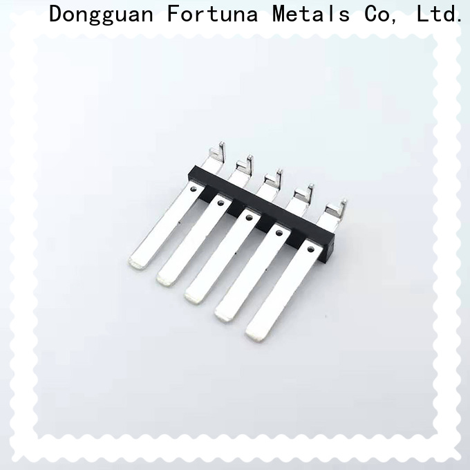 Productos de estampado de metal de alta calidad en línea para conmutación.