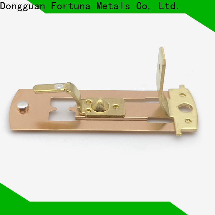 Accesorios de piezas de estampado de metal de descuento al por mayor para terminales eléctricos para partes elásticas