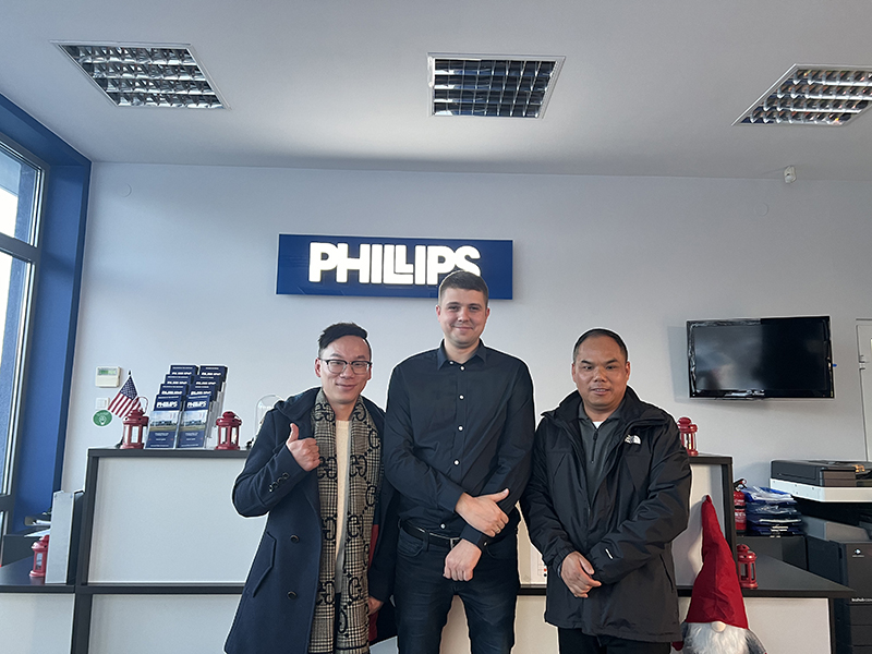 Cliente visitante de Phillips en Polonia